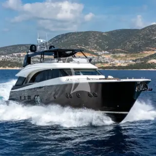 BELLA LUNA - Underway