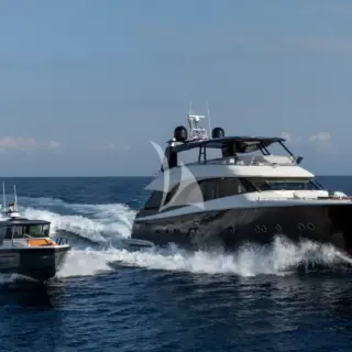 BELLA LUNA - Underway with tender