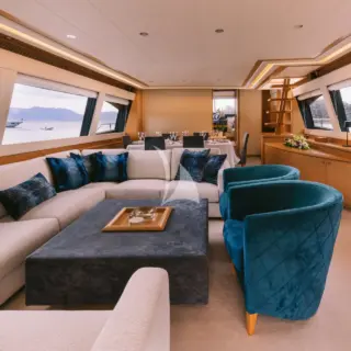 MAYBE NOT - Change in upholstery from blue to beige (factory setting)