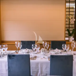 MAYBE NOT - dining table comfortably seats 8 guests