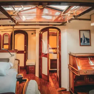 WHITEFIN - Master Cabin