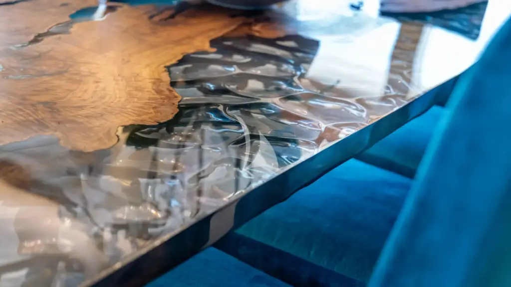 OCTOPUS - Main Deck Dining Table Detail