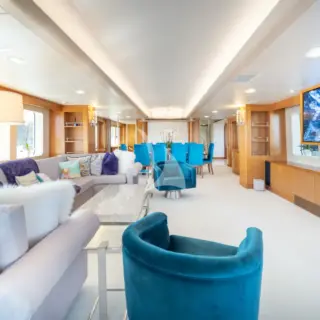 OCTOPUS - Main Salon