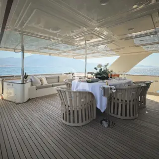 ZIACANAIA - Main deck al fresco dining area
