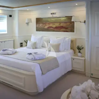 ZIACANAIA - Main Deck Master Cabin