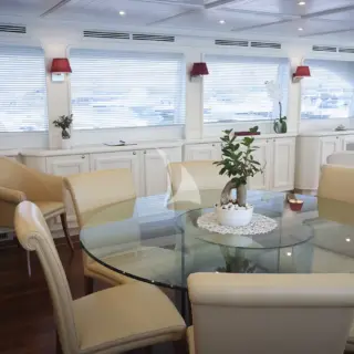 ZIACANAIA - Indoor dining area