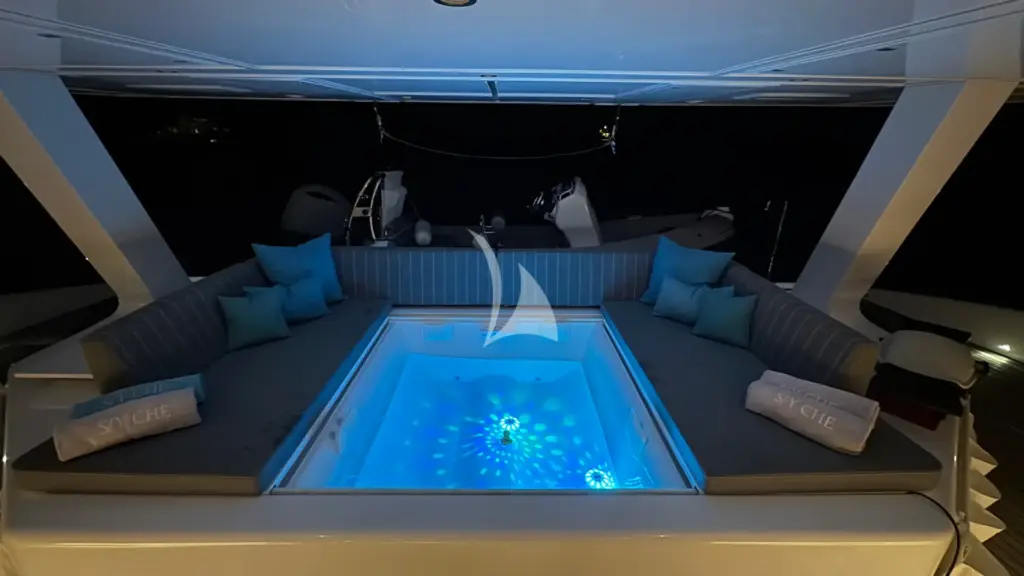 CHE - The jacuzzi lights up at night. 