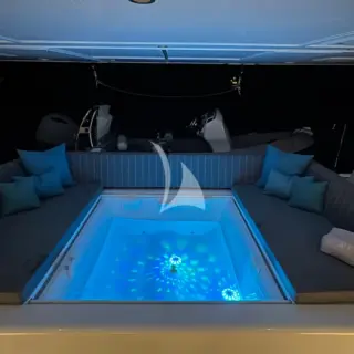 CHE - The jacuzzi lights up at night. 