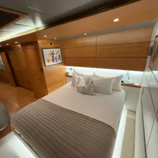 CHE - Master cabin