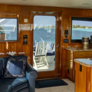 GAIL FORCE II - Pilot House Seating area looking aft