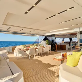 MAGIC MOMENTS 3 - Sistership Aft deck area 