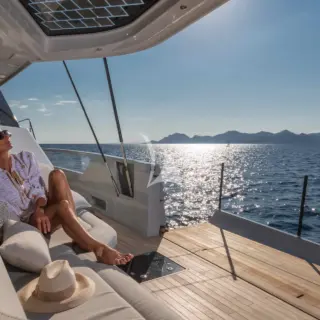 MAGIC MOMENTS 3 - Sistership (balcony views) 