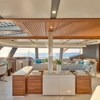 MAGIC MOMENTS 3 - Sistership Saloon