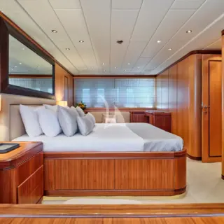 WET PANTHER - Image 11