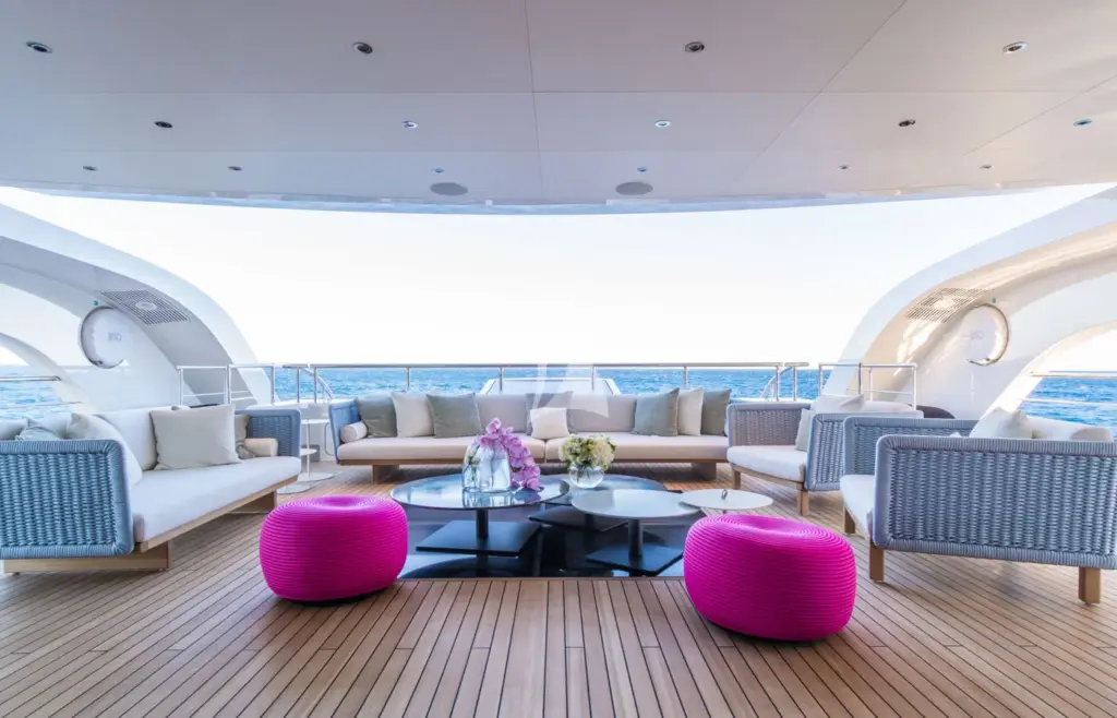 RIO - Main deck aft