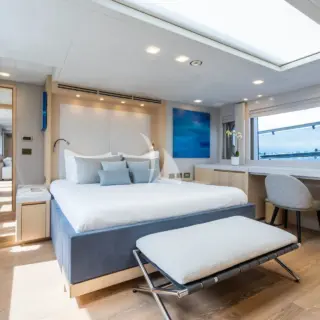 ROCCO - MAIN DECK MASTER CABIN