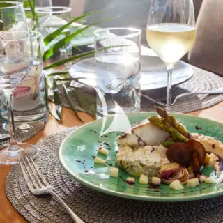 RADIANCE - Delicious cuisine onboard