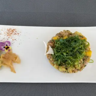 Yakos - Image 1