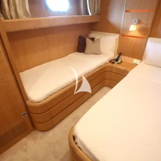 twin2