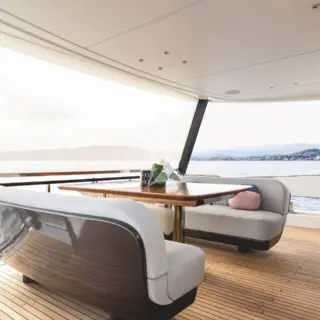 FIRST HORIZON