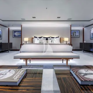 PLANET NINE - Main Deck Master Suite