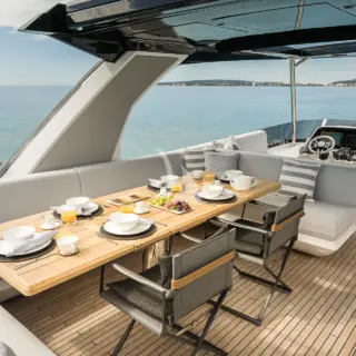SWEET CAROLINE - FLYBRIDGE AL FRESCO DINING