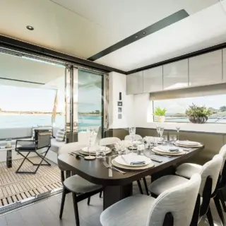 SWEET CAROLINE - MAIN DECK DINING INTERIOR