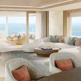 QU2 - Main Salon