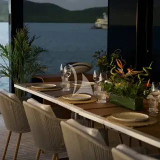 WHITE STAR - Main Salon dining 