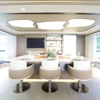 WHITE STAR - Main Salon dining 