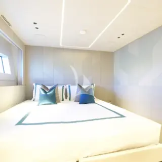 WHITE STAR - Port  Forward Convertible Cabin 