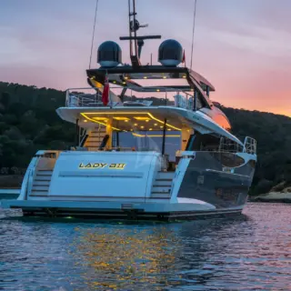 LADY B II - Image 11