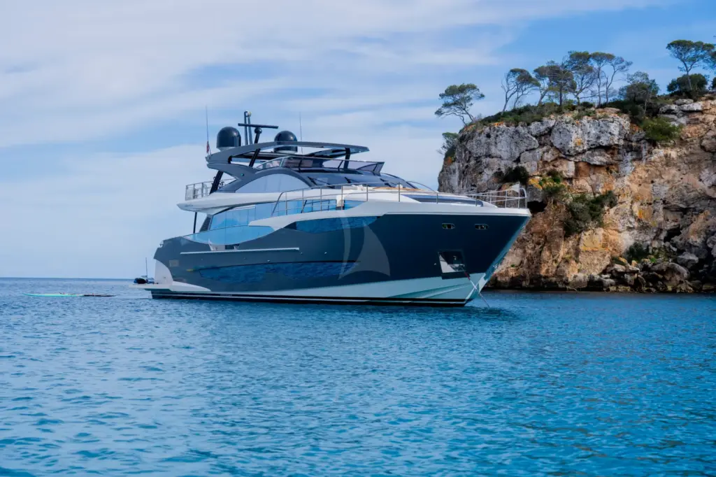 LADY B II - Image 3