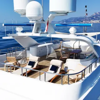 YAMI - Sundeck