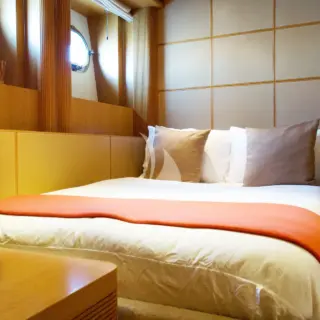 YAMI - Double Cabin