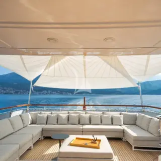 VALENTINA II - Upper deck shaded 