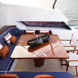 THE GENTLEMAN - Main Deck Aft