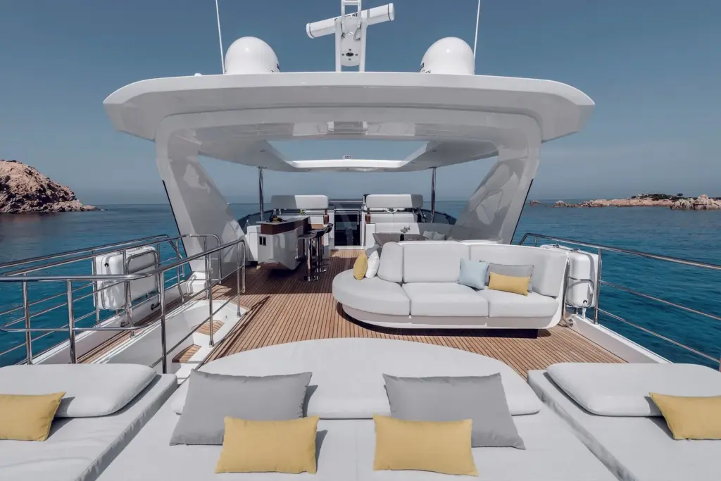 Flybridge - image courtesy of Azimut and the Grande 27M model. ASR photography coming soon