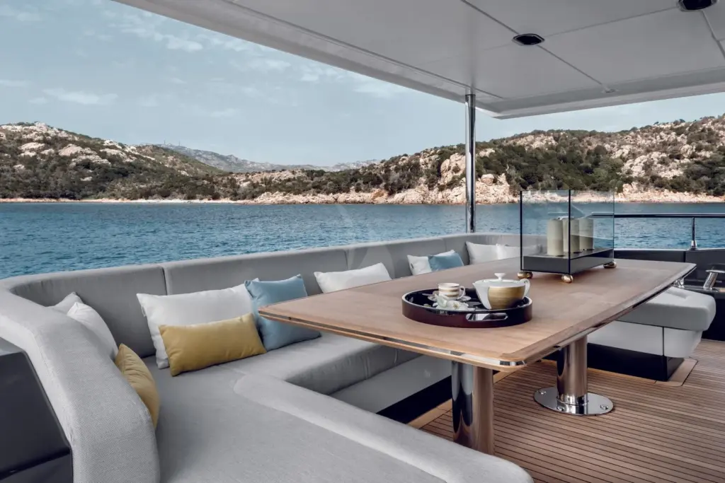Main deck aft dining area - image courtesy of Azimut and the Grande 27M model. ASR photography coming soon