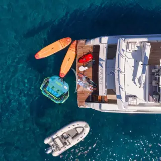 APEΙRON BLUE - Watertoys on board