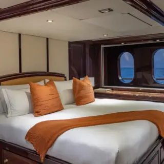 KEFI - Master King Stateroom
