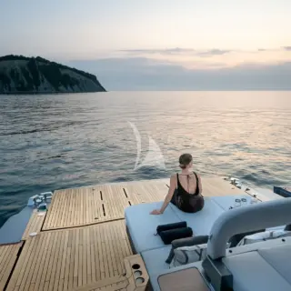 LADY C II - Image 6
