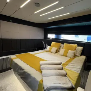 LADY C II - Image 19