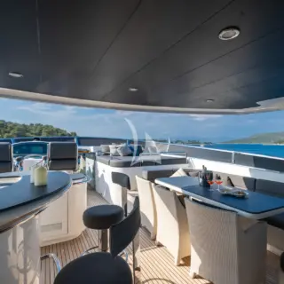 CONTE ALBERTI - Flybridge