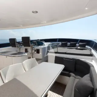 CONTE ALBERTI - Flybridge area
