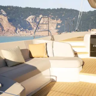 ELLY II - Artist renderings - Side seating area