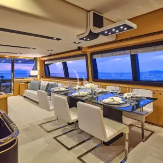 BON BON - Dining Area
