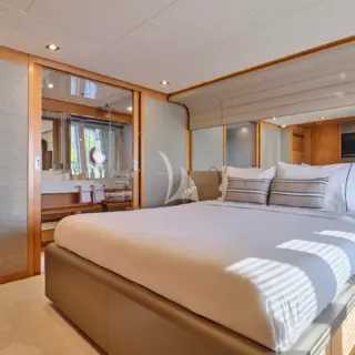 BON BON - Master Suite