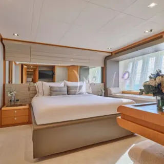 BON BON - Master Suite