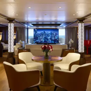 AMARYLLIS - Main Salon